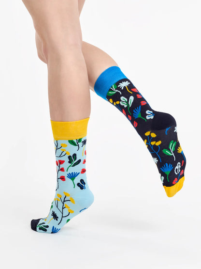 regular-socks-aquarel-flowers-02-2d/2d2b28514f92ee55f00b0f8f79a7f112e3366a8d