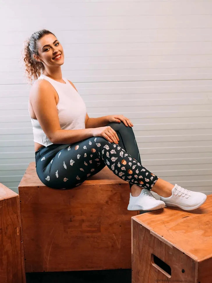 gym-leggings-oak-tree-38/38c44f288a44493f6a6440f765170cd31ac34413