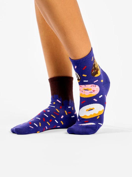 crew-socks-sweet-donuts-3d/3df642fae9d245bb0068482cb076a7b941acfb5b
