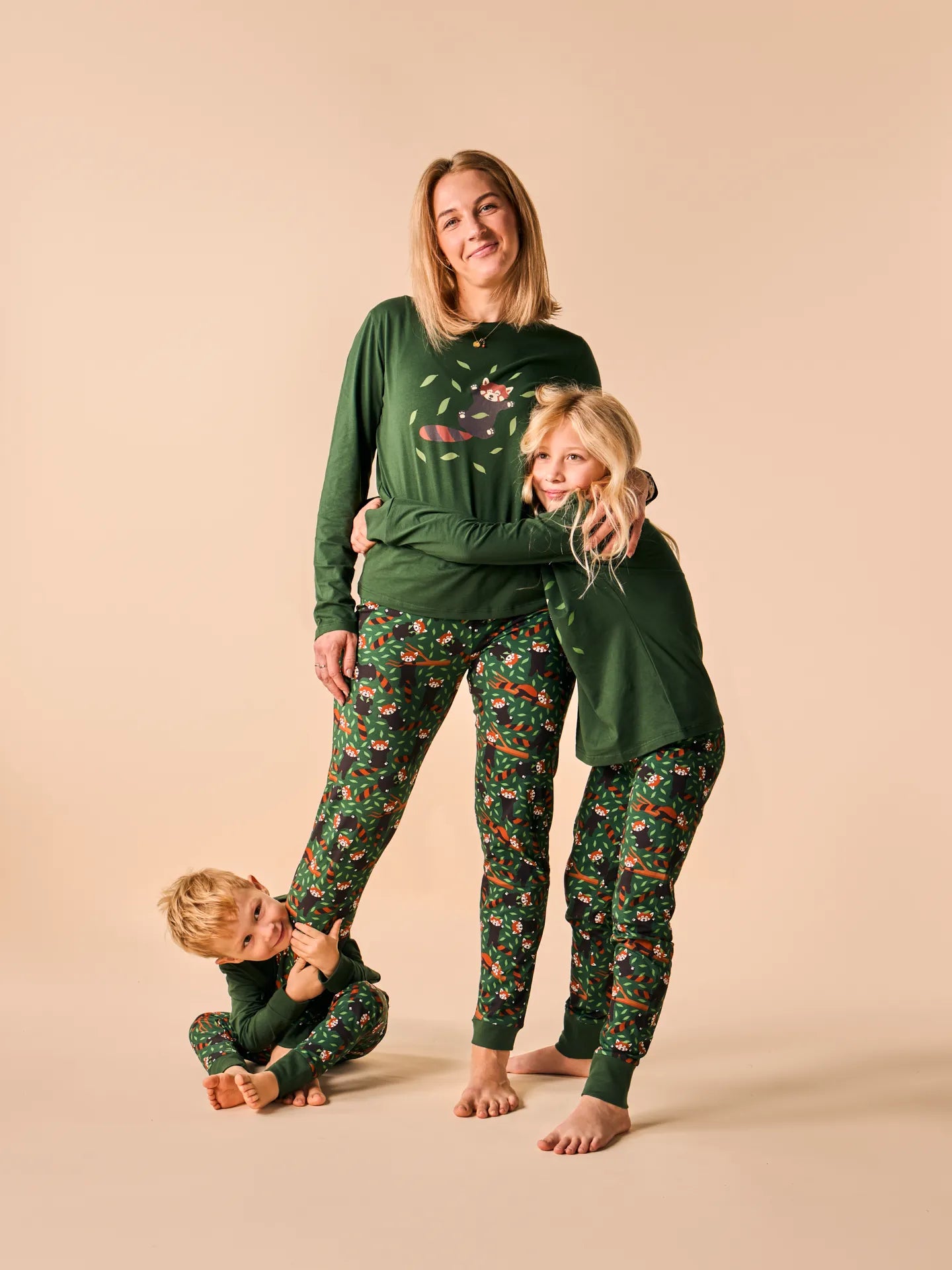 womens-pyjamas-red-panda-66/66c03d29f538813a267b7fd1ce2afcdb3f210dd8