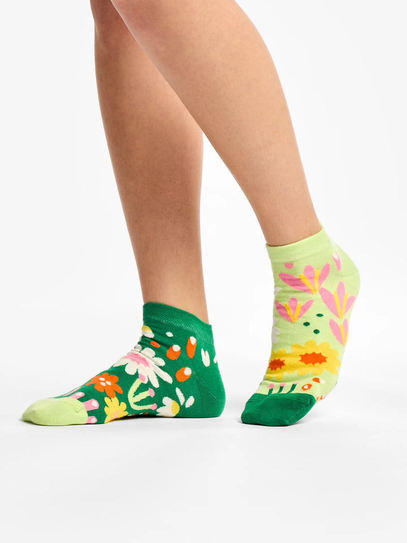 ankle-socks-flower-garden-68/68973bde227367b5573a59a6c29ab3eb97bc1494
