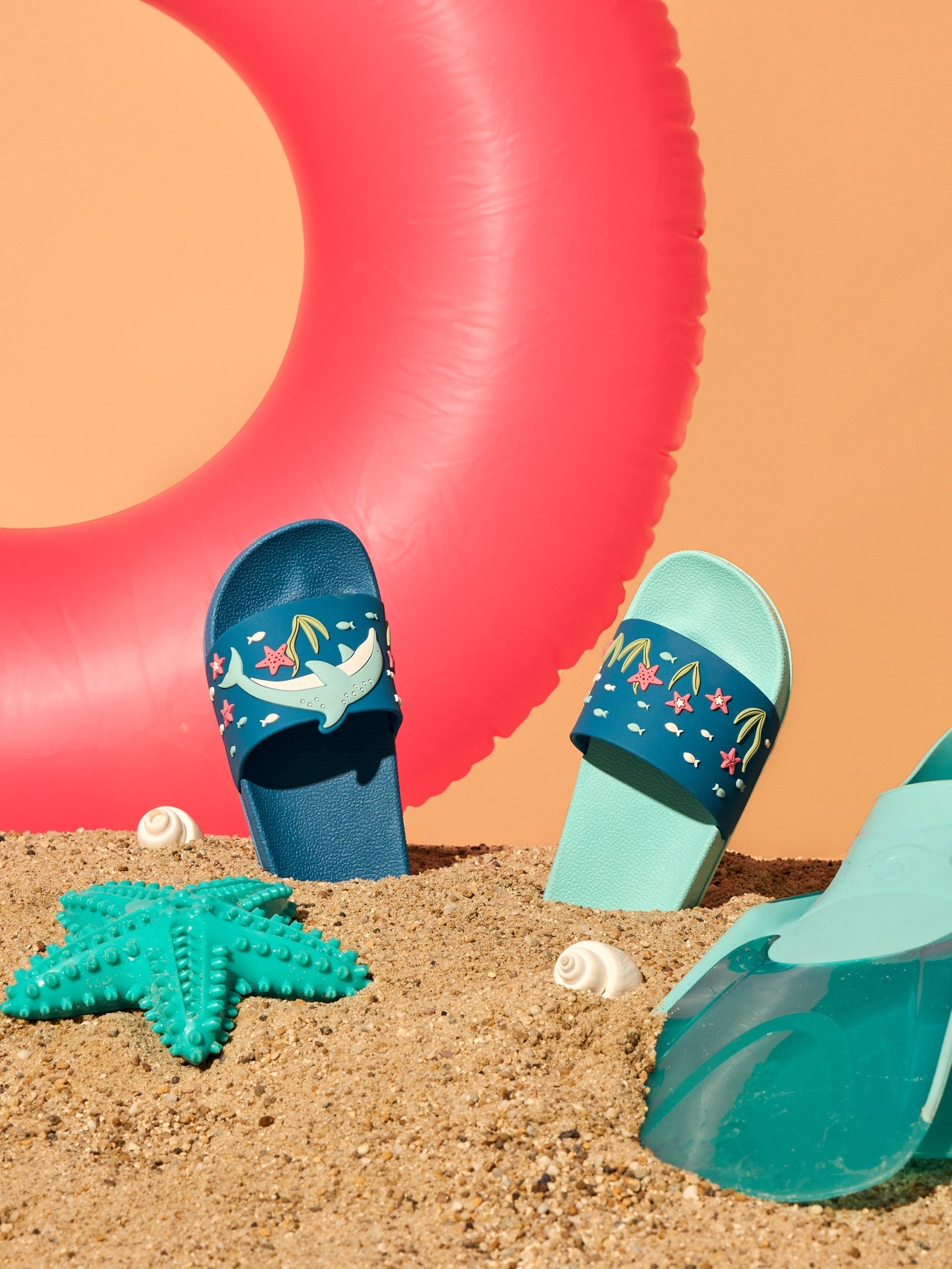 kids-slides-joyful-dolphin-02-81/81b5f7064bd4d484cfd03553b1d447aebc4d81b5