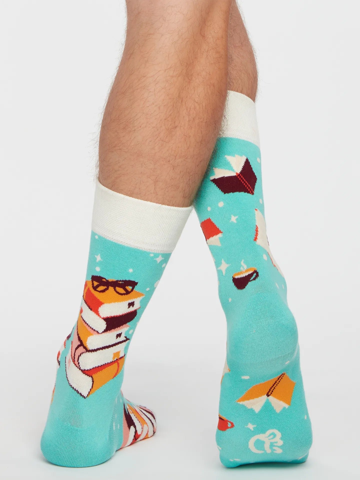 regular-socks-magic-books-02-82/82b354b50de8bc4b40b872b85f9c9967c436e2d2
