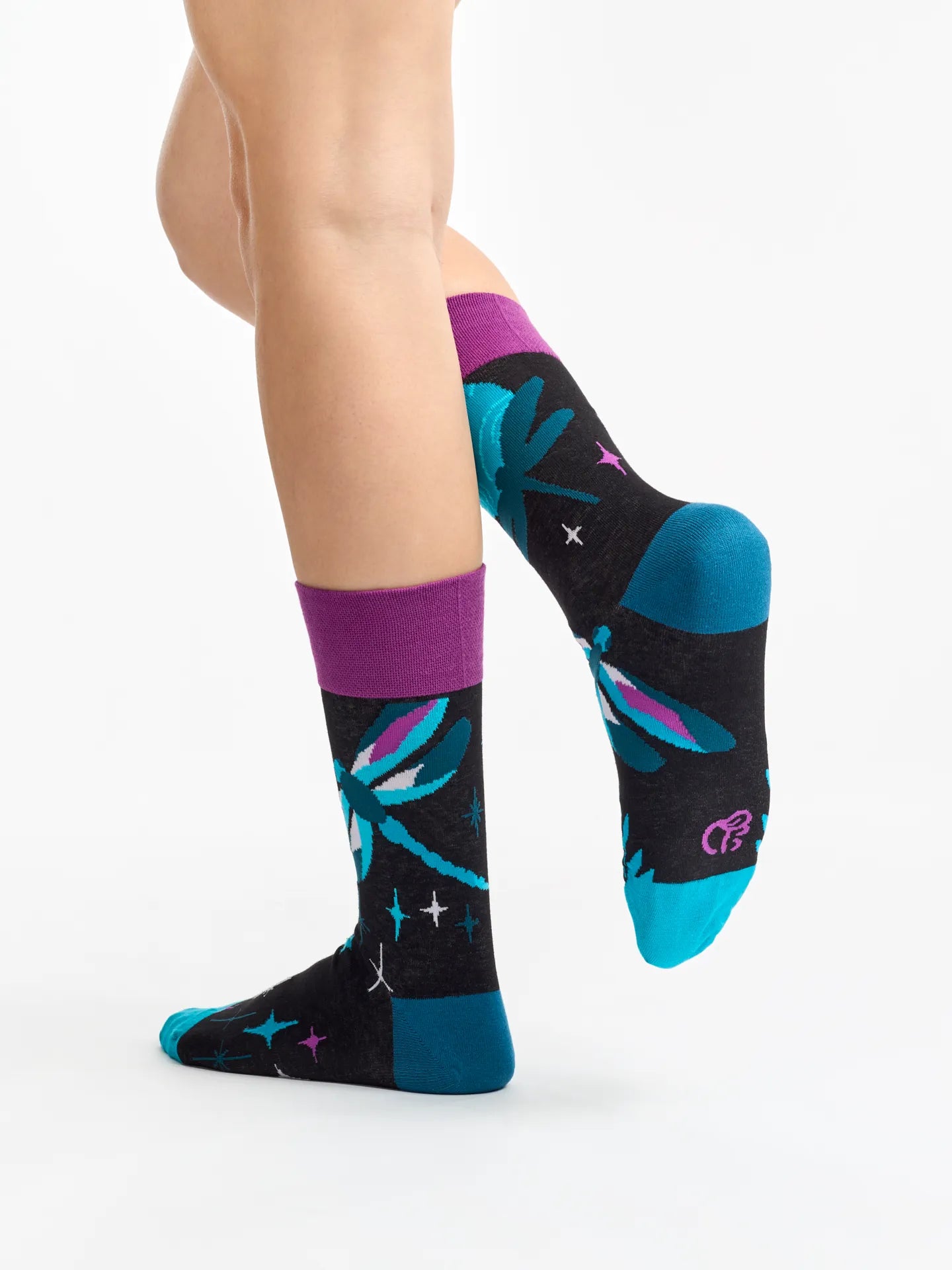 regular-socks-dragonflies-at-night-87/87f0e7719cb7b87a85fa53ab2c27c0b262eb1bed