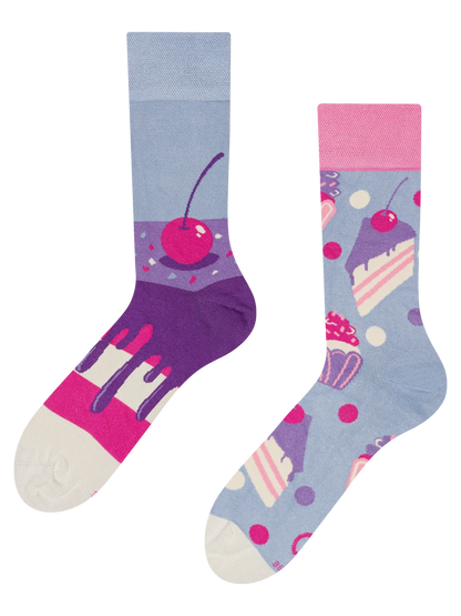 bamboo-regular-socks-cherry-cake-okt-91/91b7224280d7961a60762b18f558a057494fbc81