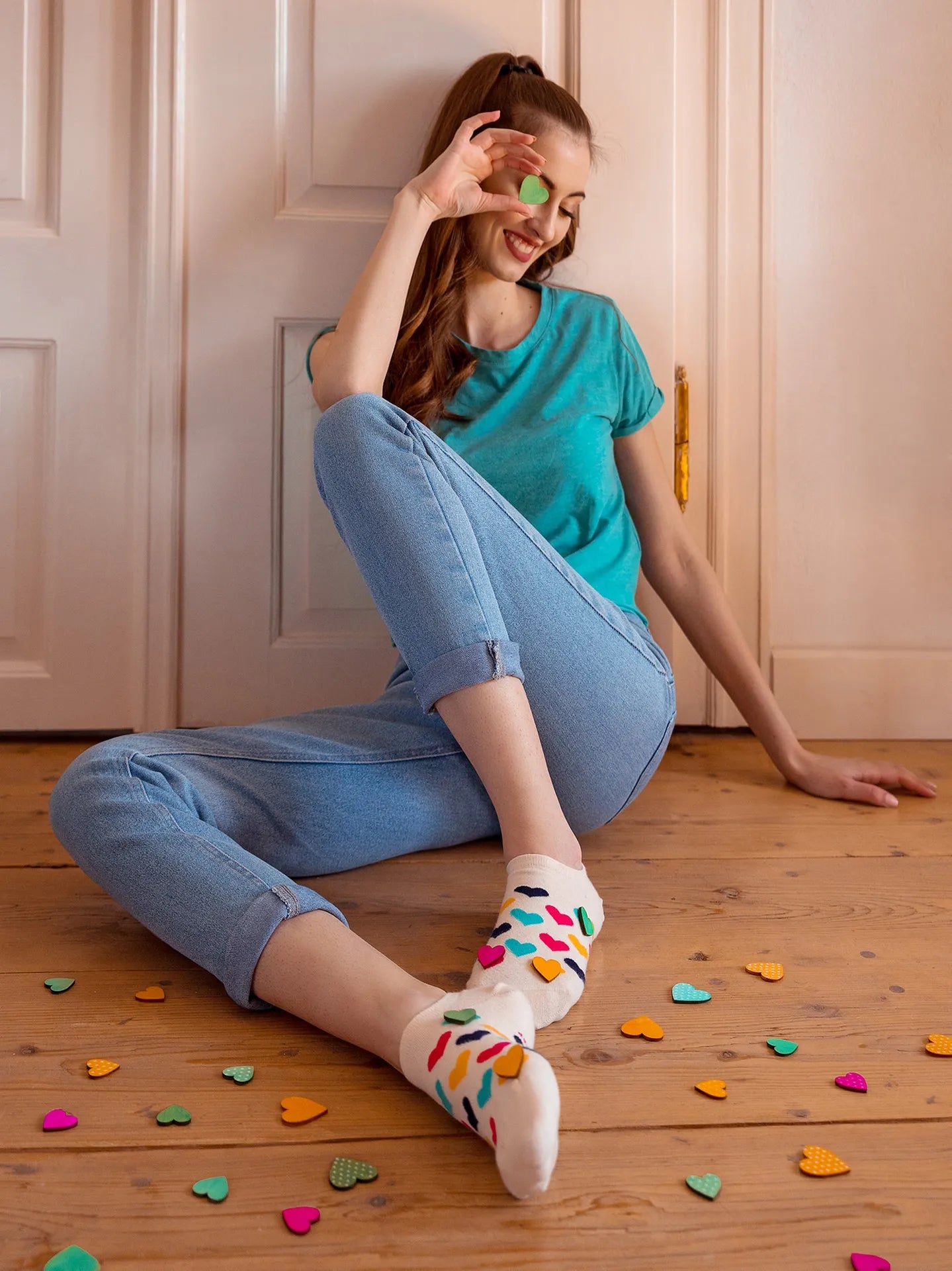 sneaker-socks-colourful-hearts-94/94822eea72b211874f25d02d0cc4bc632f0b16f6