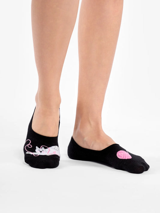no-show-socks-cat-ball-99/9969ae7cd7c88b5dfc42c501784b5aaf6e19f368