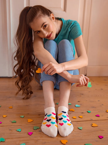sneaker-socks-colourful-hearts-9c/9ce1e7d149d2a6ec727f605133453d0fde9fa659