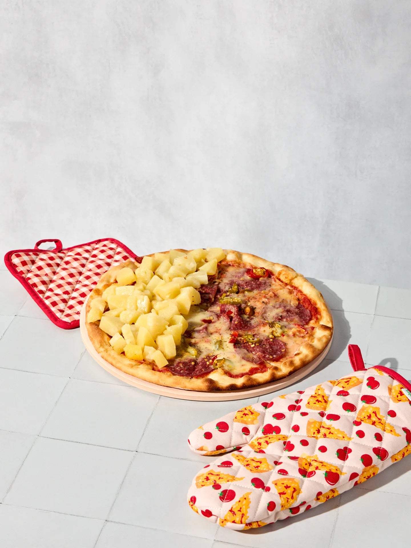 kitchen-glove-pot-holder-set-cheese-pizza-ae/ae2ffca61d8a7b37a97af055df65afa25e7a05a5