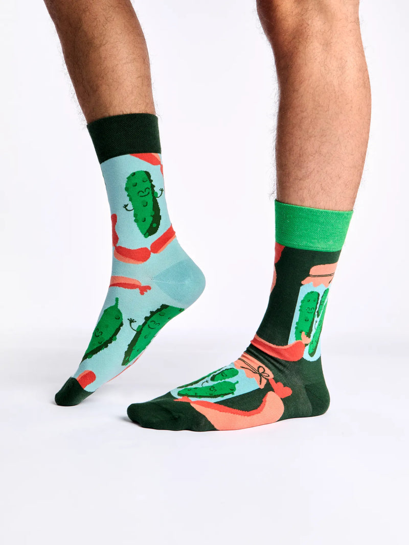regular-socks-pickles-02-b9/b94f0a0beb9b1aefb06659a0b50dbf9f4399e76d
