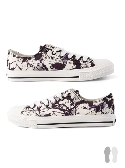 canvas-shoes-black-white-stains-d4/d493df9b5739a2b6e484387f9d9d145c915aebe1