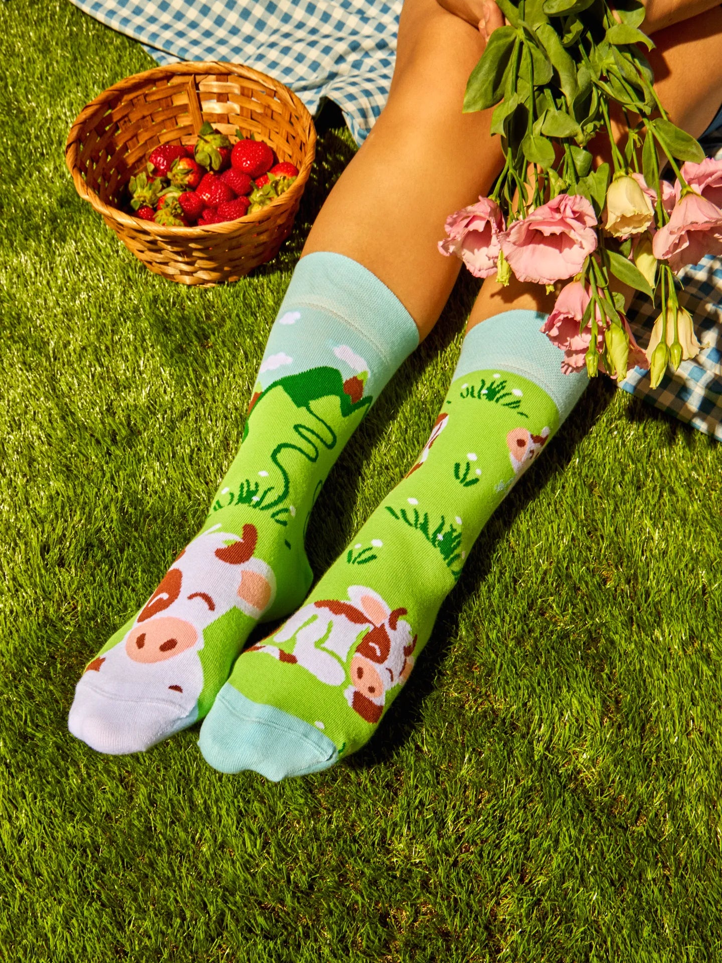 regular-socks-happy-cow-02-db/dbc7cf4e23e5fd0c75a56551955c55dde9c28048