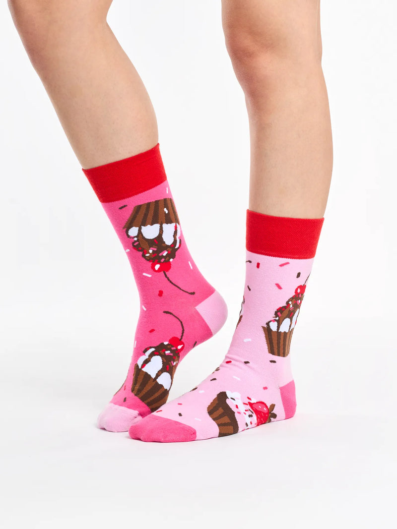 regular-socks-pink-cupcakes-fa/fa999a7133122dd668ac64bb8f24c19492ea67ac